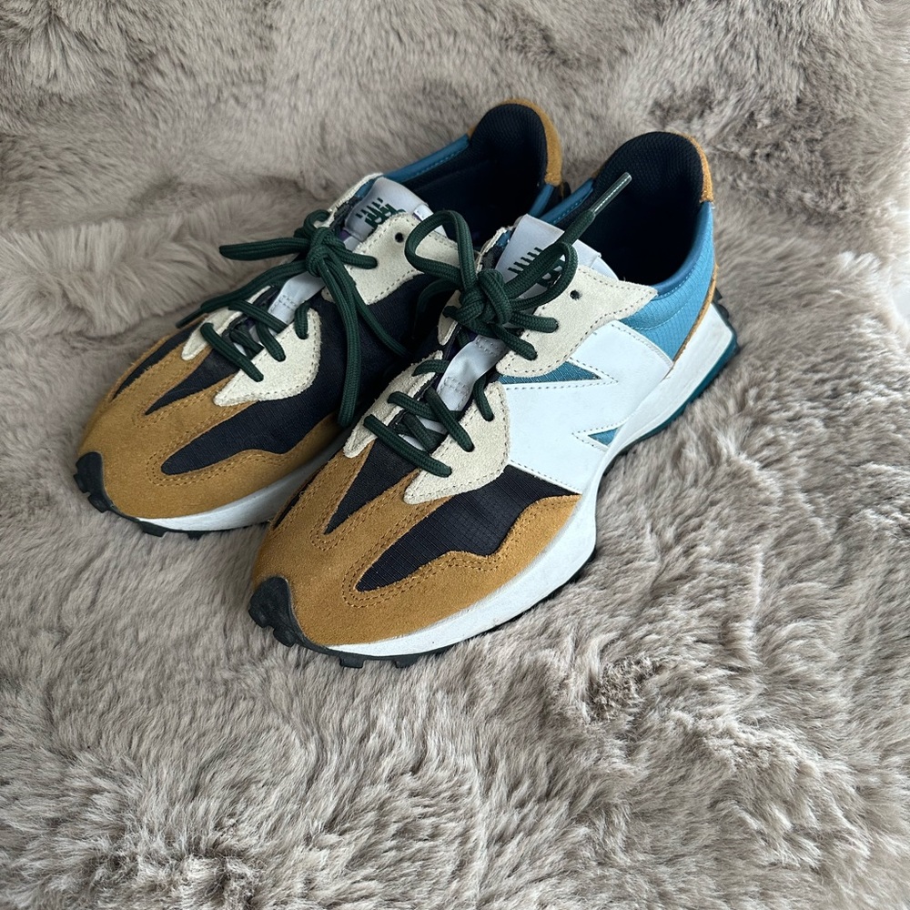 New Balance 327 - Ocre, green, Navy, Blue, White